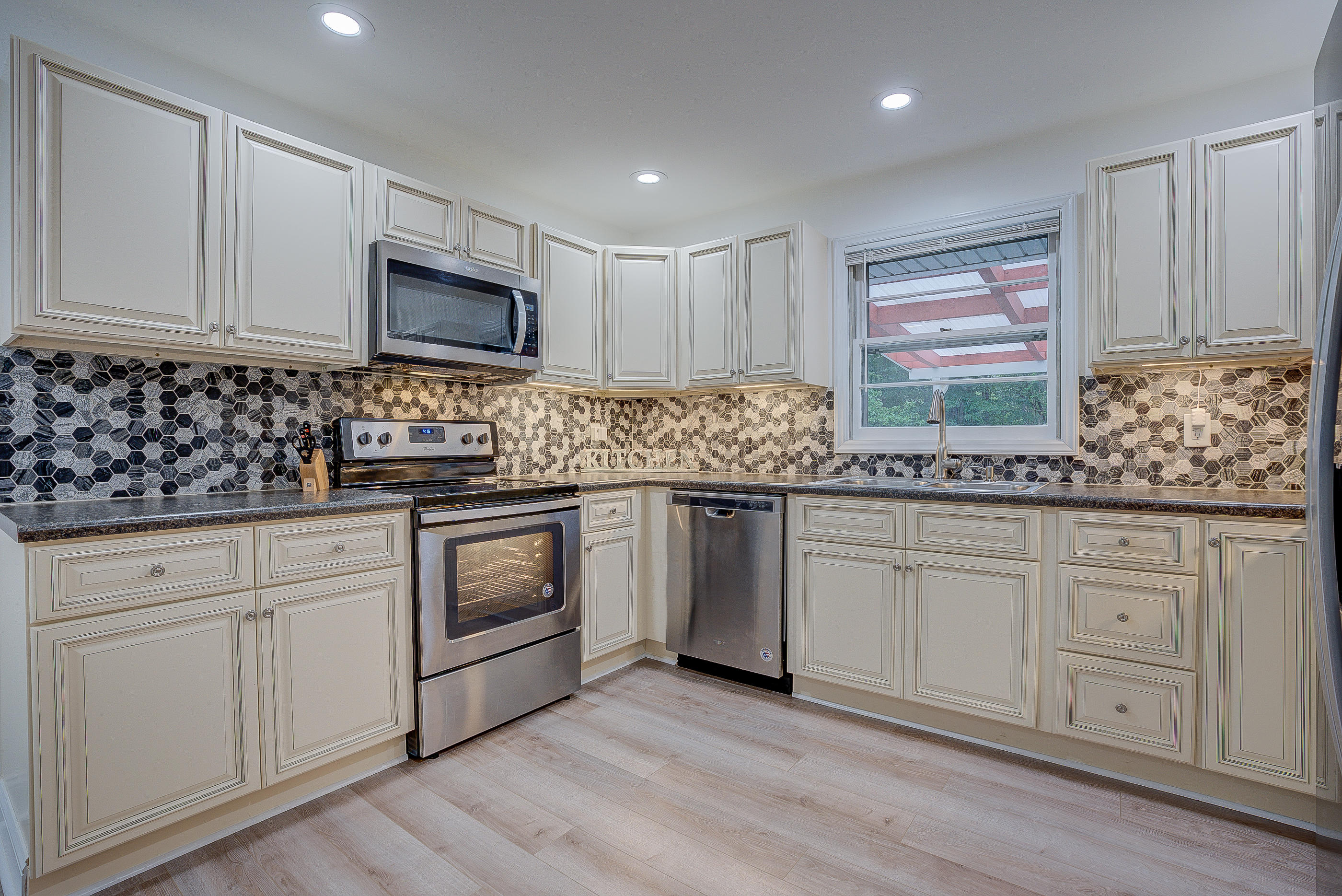 229 Sunrise Road Rocky Mount, VA 24151 - Photo 1 of 35 258