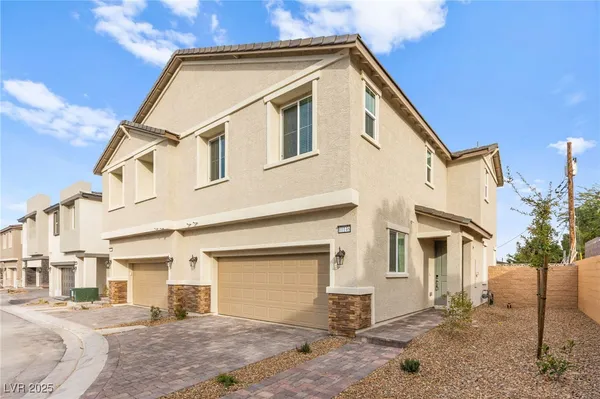 $2,500 | 10146 Gabby Glen Street, Las Vegas, NV 89183