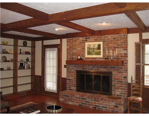 627 Twin Pine Road Fox Chapel, PA 15215 - Photo 8 of 18 Family Room.