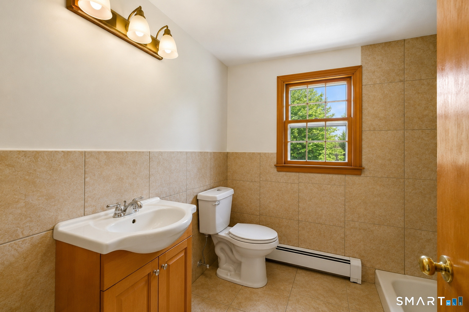 39 Maple Avenue Bloomfield, CT 06002 - Photo 7 of 9