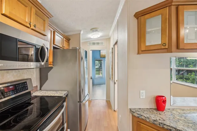 $1,600 | 6621 La Mesa Road, Land O Lakes, FL 34637