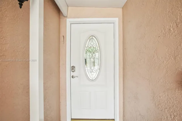 $1,600 | 6621 La Mesa Road, Land O Lakes, FL 34637