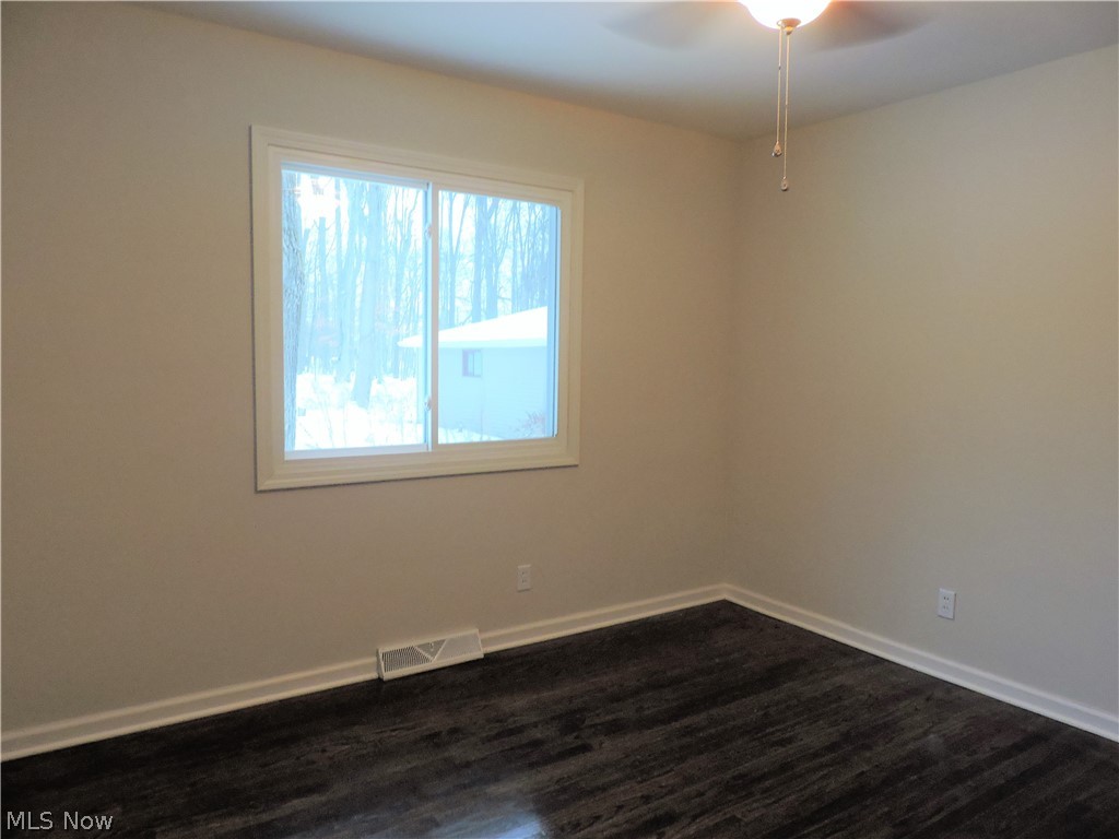 5126 Boston Road Brunswick, OH 44212 - Photo 12 of 21 Gallery Image 12