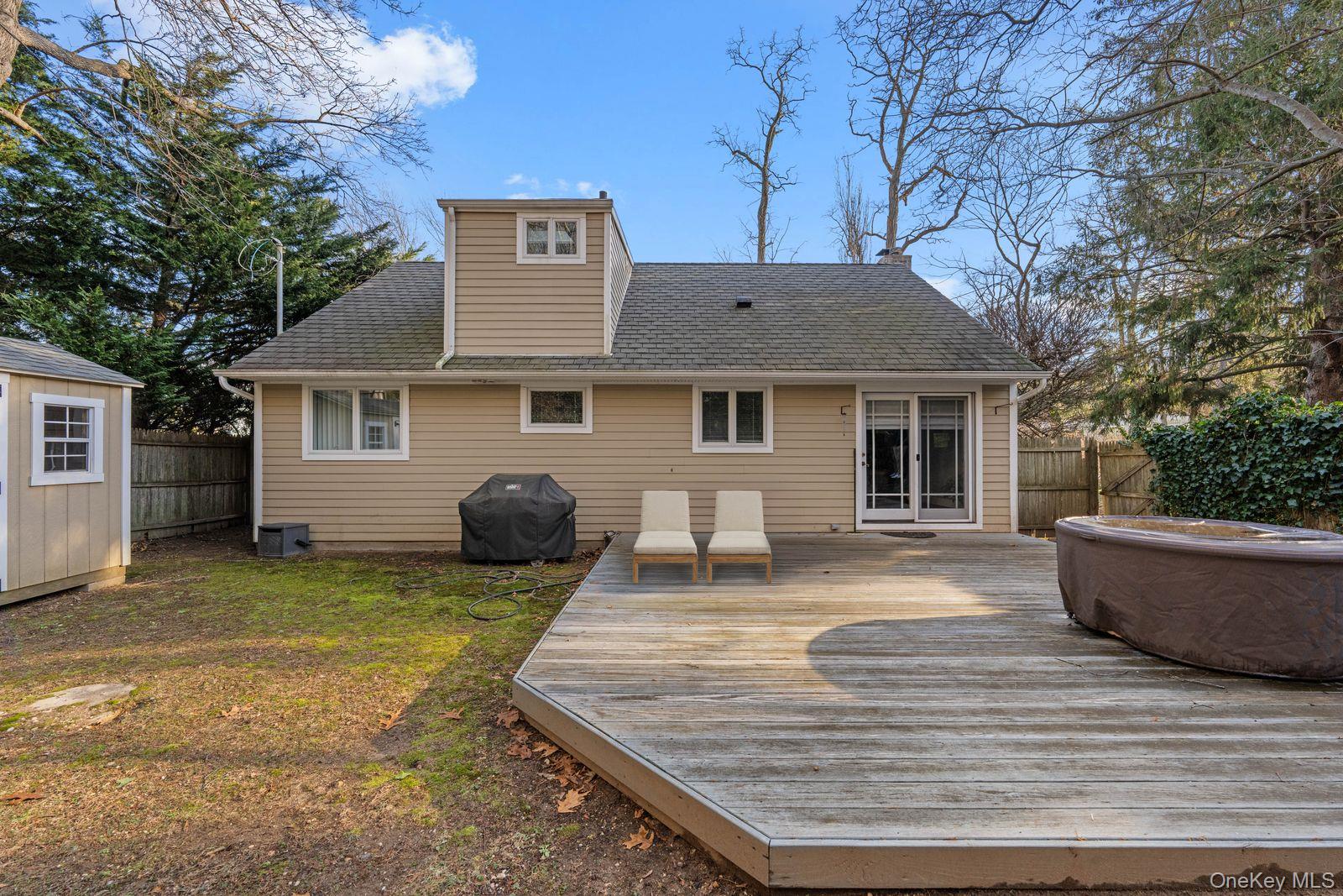 137 Cove Road Huntington, NY 11743 - Photo 21 of 26