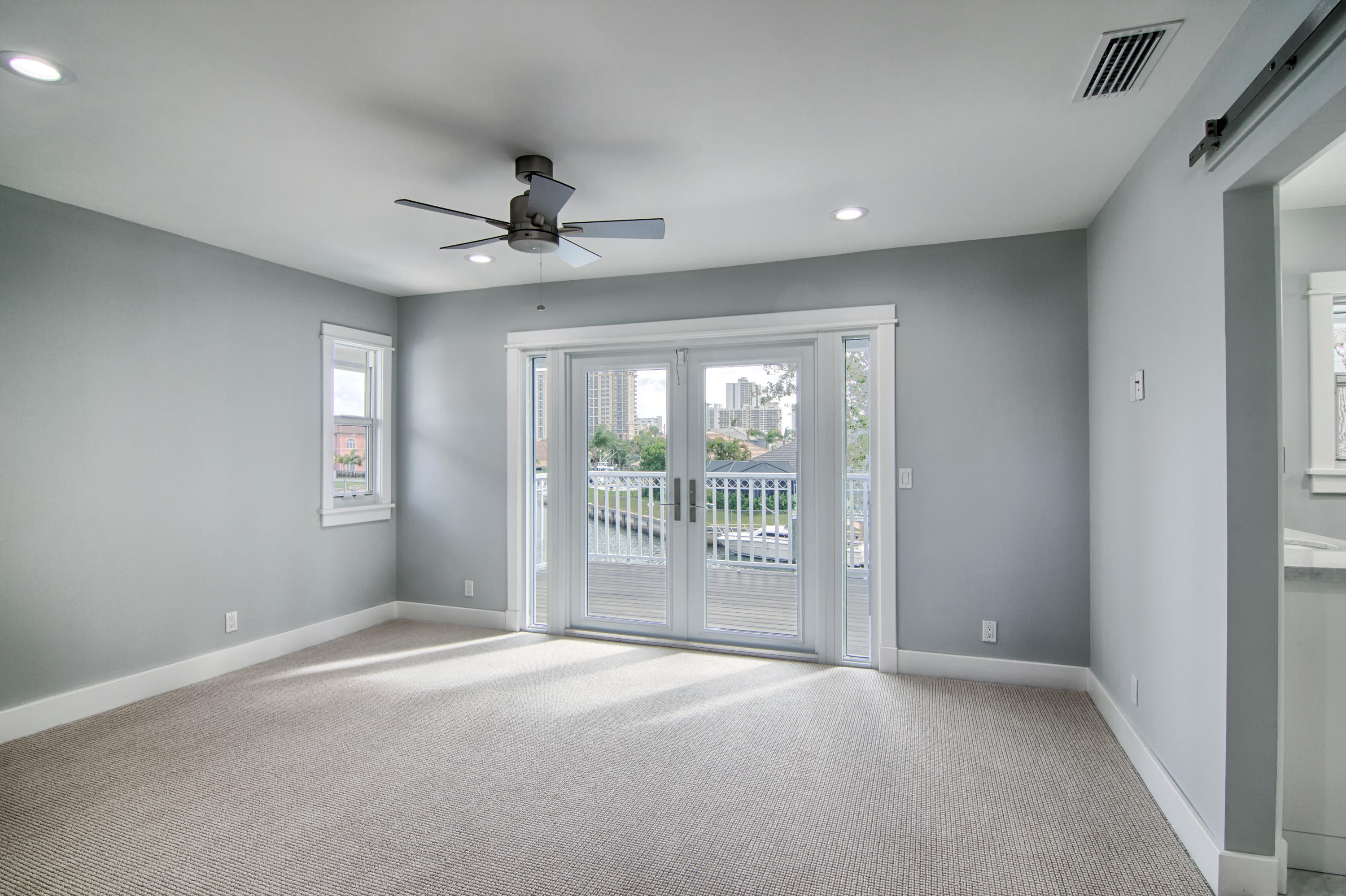 1231 Gulfstream Way Riviera Beach, FL 33404 - Photo 14 of 32 Master