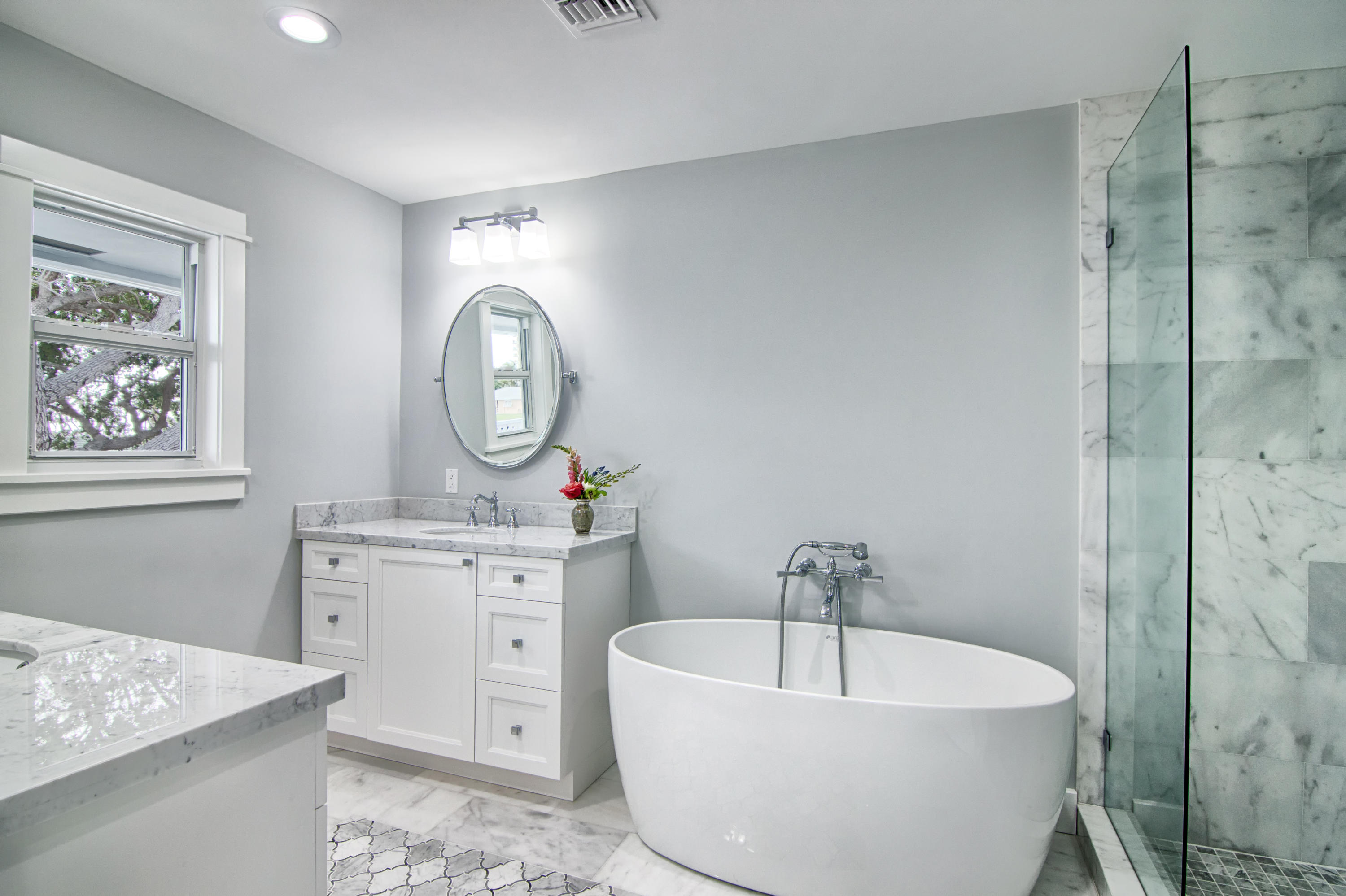 1231 Gulfstream Way Riviera Beach, FL 33404 - Photo 16 of 32 Master Bath