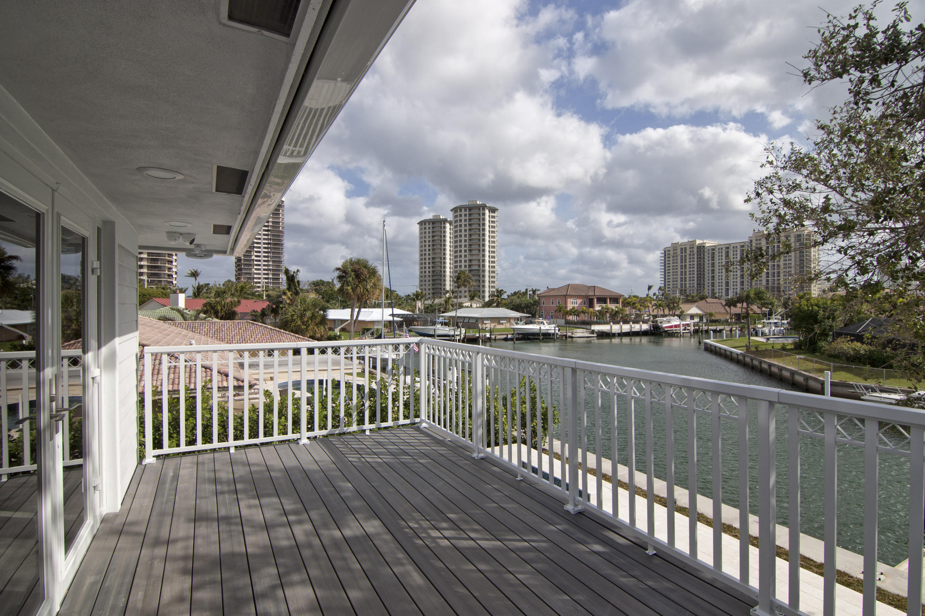 1231 Gulfstream Way Riviera Beach, FL 33404 - Photo 19 of 32 Master Views