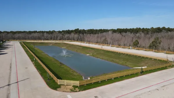 $940 | 242 Ulrich Lane, Crosby, TX 77532