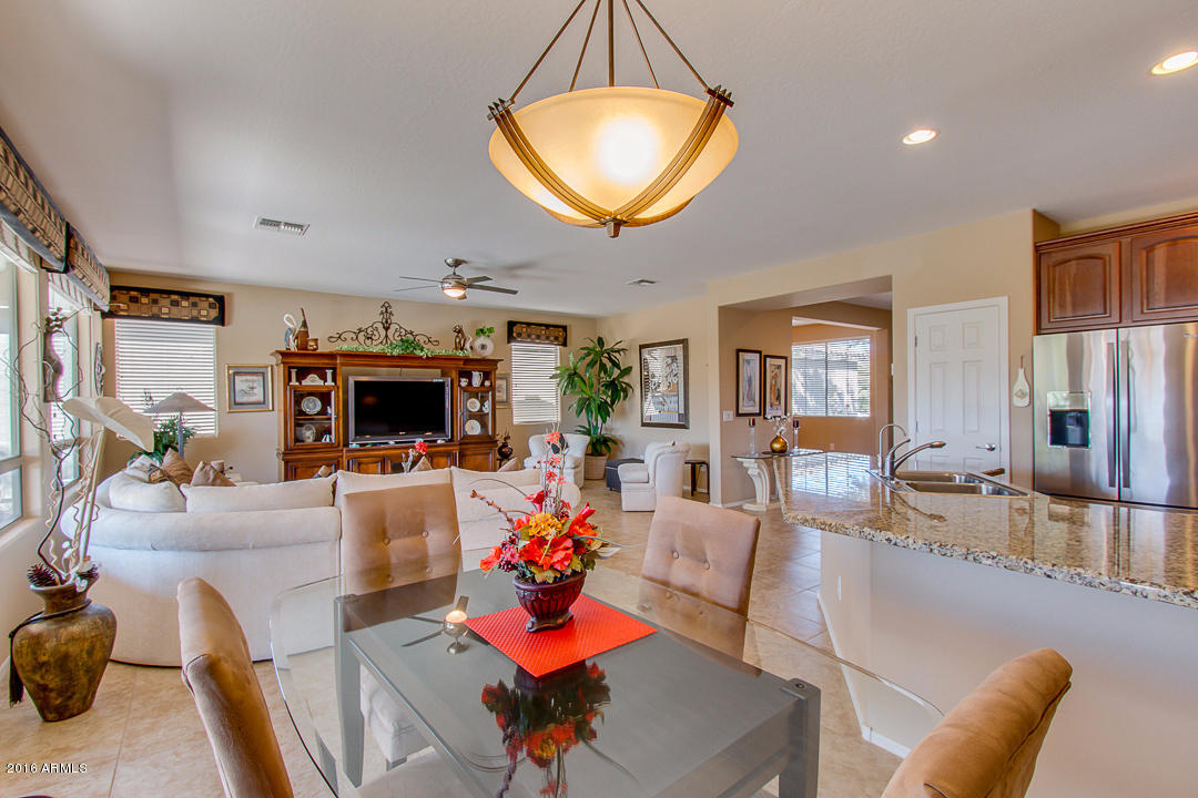 42377 Abbey Road Maricopa, AZ 85138 - Photo 11 of 48 Kitchen Nook