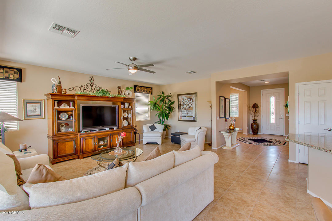 42377 Abbey Road Maricopa, AZ 85138 - Photo 12 of 48 Great Room