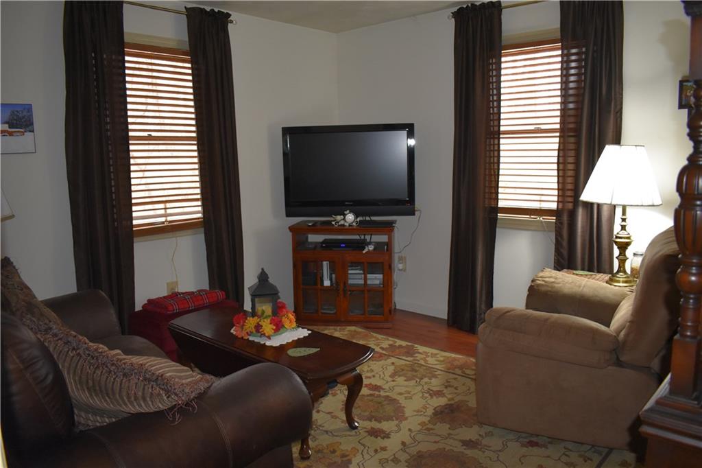 190 Becker Road Butler, PA 16002 - Photo 13 of 24 Third upper level bedroom