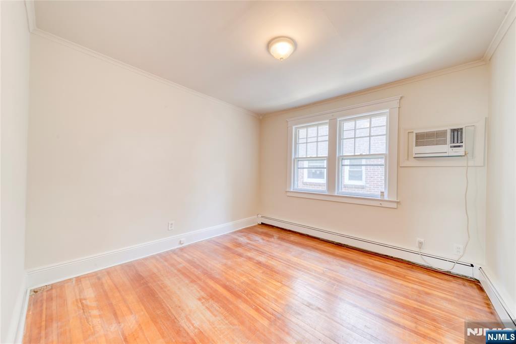 824 Linden Avenue Ridgefield, NJ 07657 - Photo 7 of 13 Gallery Image 7