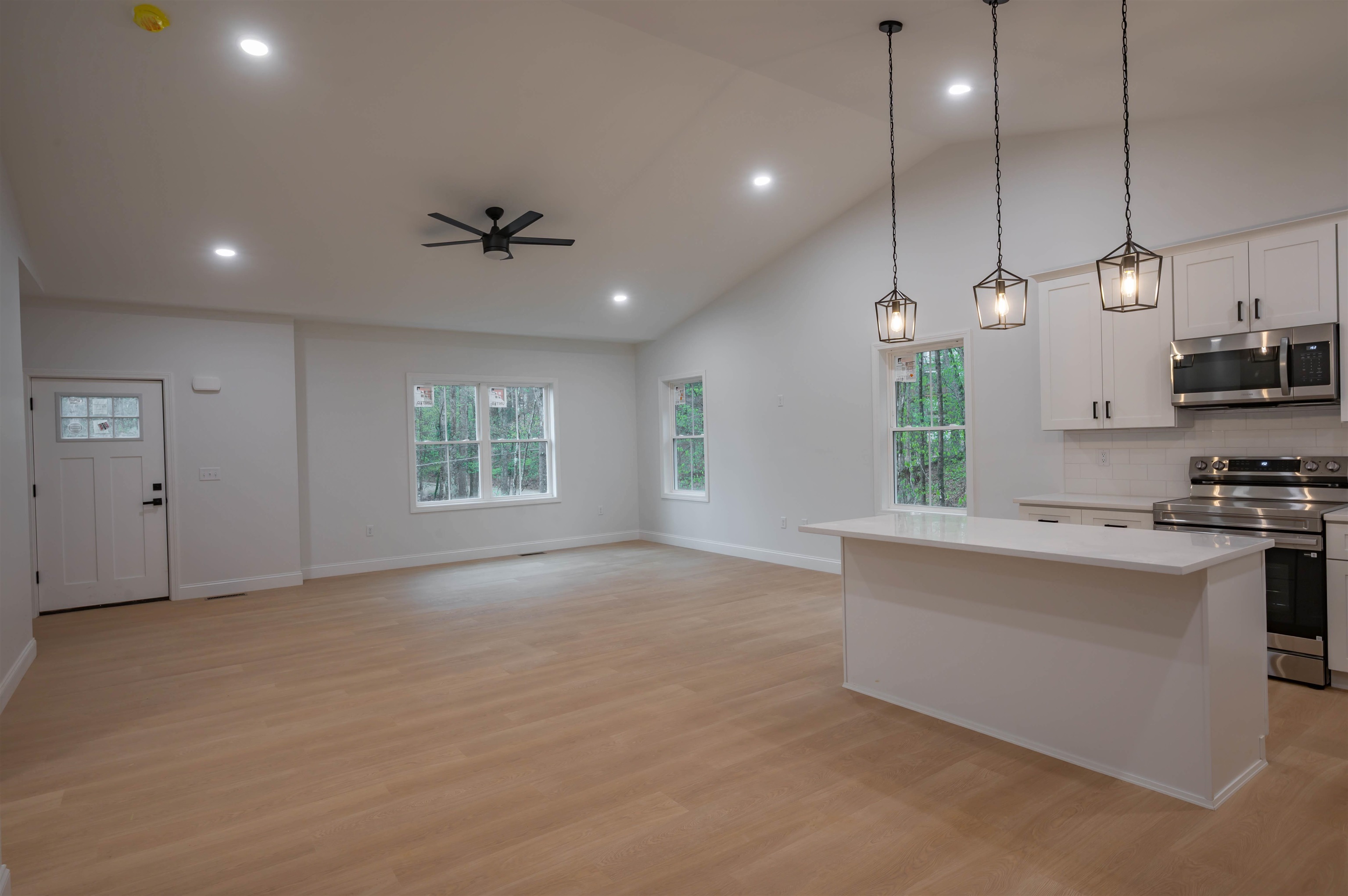 22 Pinepark Drive Barnstead, NH 03218 - Photo 3 of 36