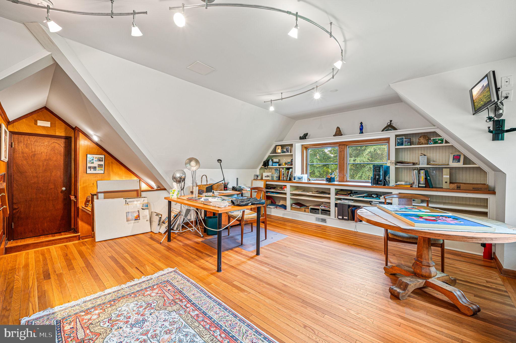 15 Wellesley Road Swarthmore, PA 19081 - Photo 5 of 42