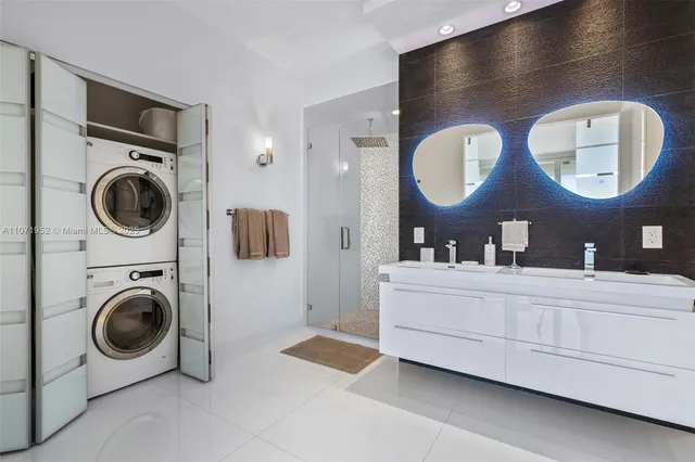 $16,000 | 100 Lincoln Road, Unit PH6, Miami Beach, FL 33139