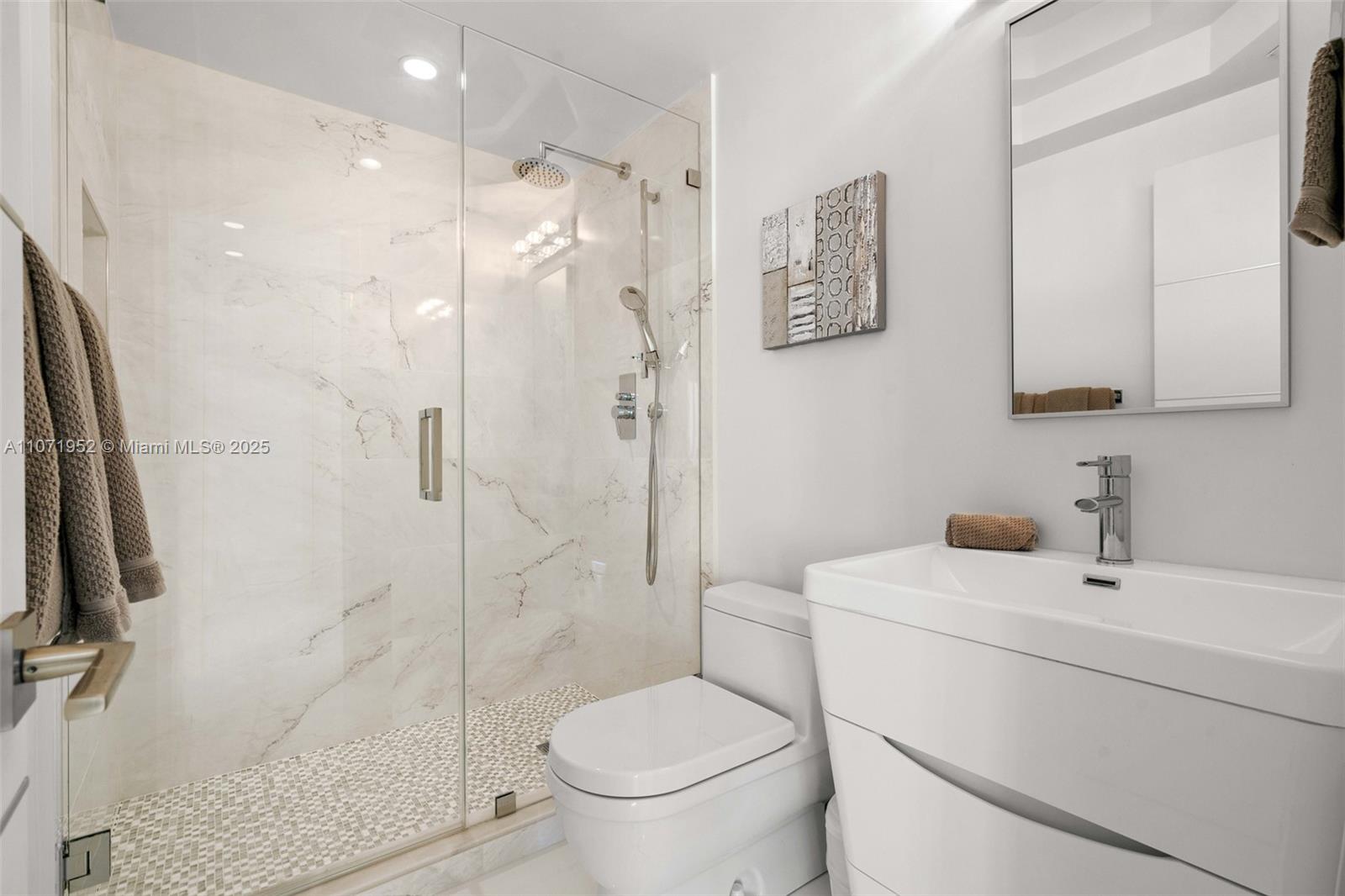 100 Lincoln Road, Unit PH6 Miami Beach, FL 33139 - Photo 20 of 25