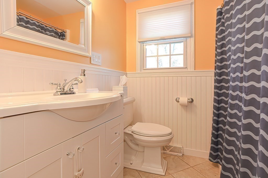 12 Westgate Road Framingham, MA 01701 - Photo 18 of 42 Gallery Image 18