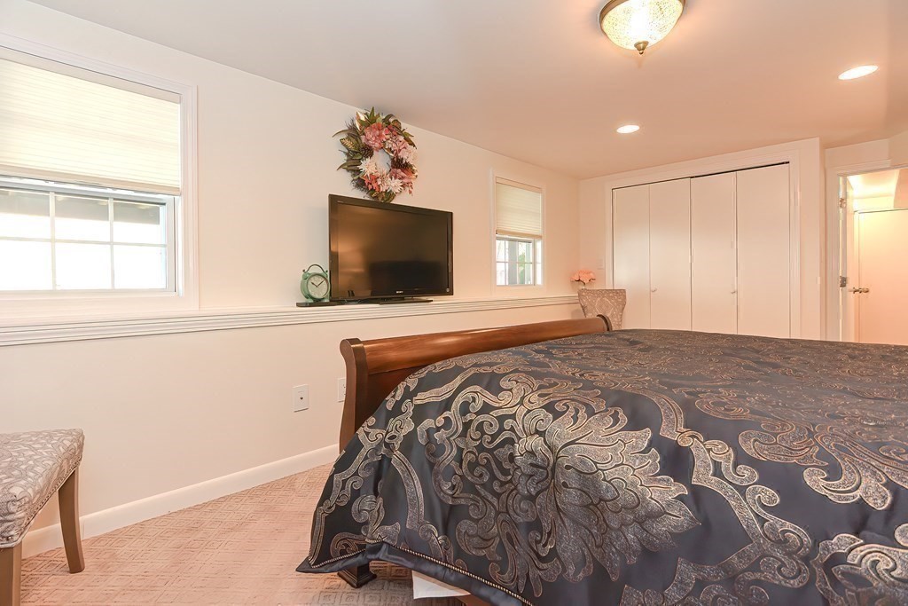 12 Westgate Road Framingham, MA 01701 - Photo 36 of 42 Gallery Image 36