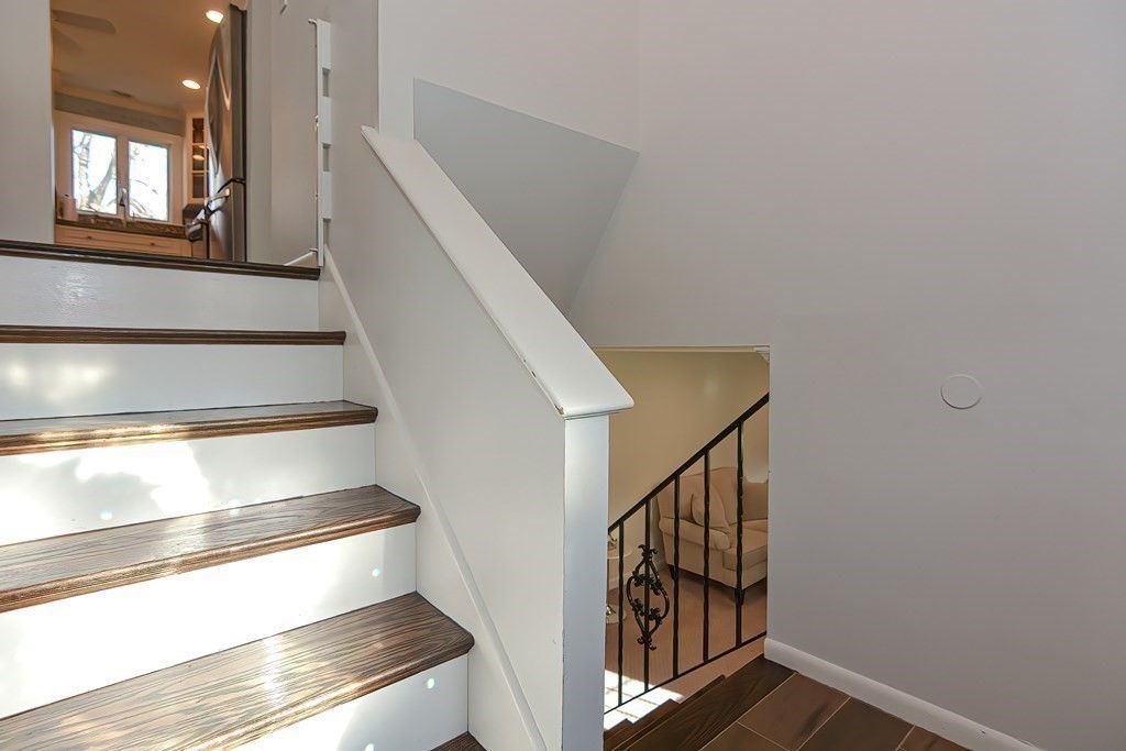 12 Westgate Road Framingham, MA 01701 - Photo 5 of 42 Gallery Image 5