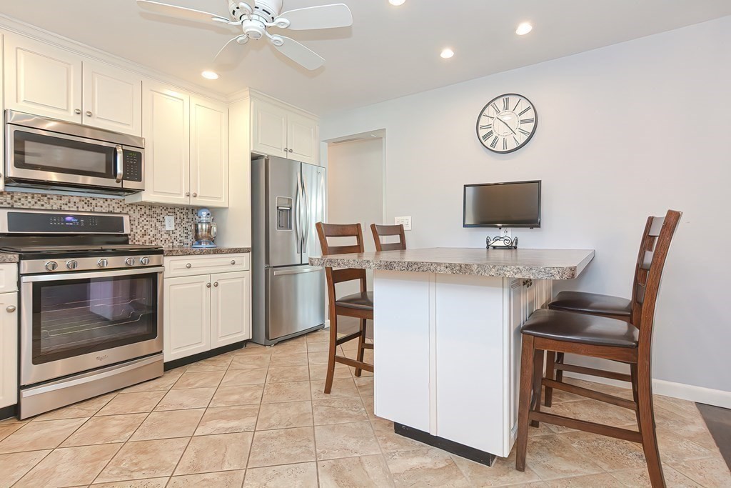 12 Westgate Road Framingham, MA 01701 - Photo 9 of 42 Gallery Image 9