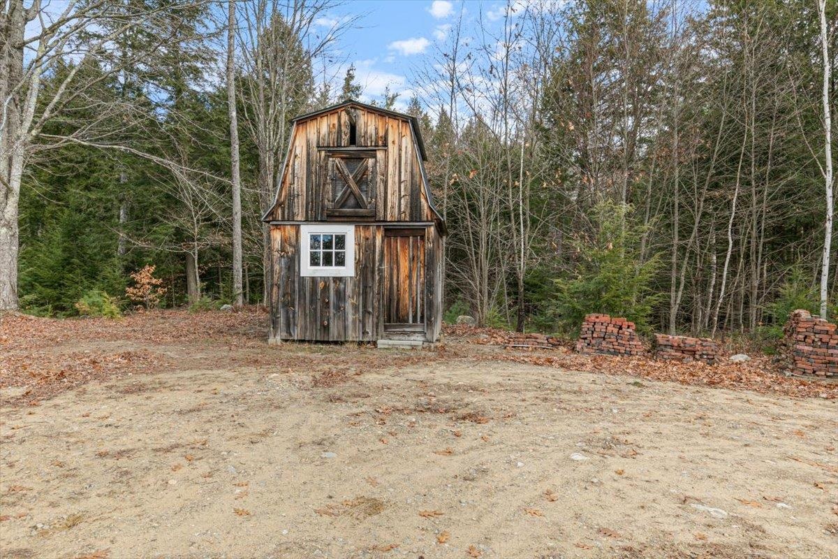203 Old Shaker Road Loudon, NH 03307 - Photo 37 of 54