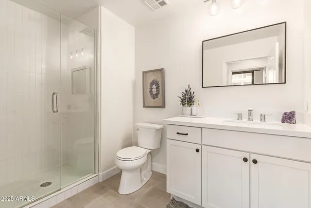 $399,000 | 16 West Encanto Boulevard, Unit 415, Phoenix, AZ 85003