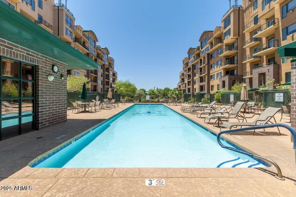 $380,000 | 16 West Encanto Boulevard, Unit 415, Phoenix, AZ 85003