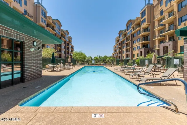 $399,000 | 16 West Encanto Boulevard, Unit 415, Phoenix, AZ 85003