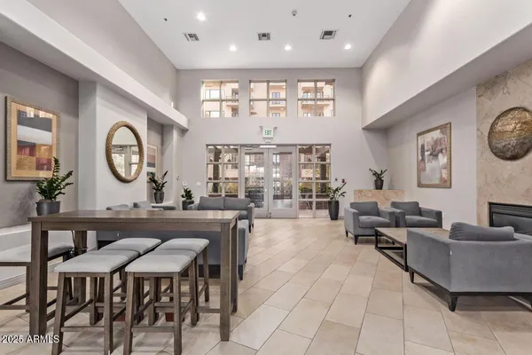 $380,000 | 16 West Encanto Boulevard, Unit 415, Phoenix, AZ 85003