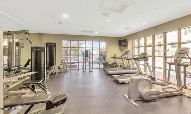 $399,000 | 16 West Encanto Boulevard, Unit 415, Phoenix, AZ 85003