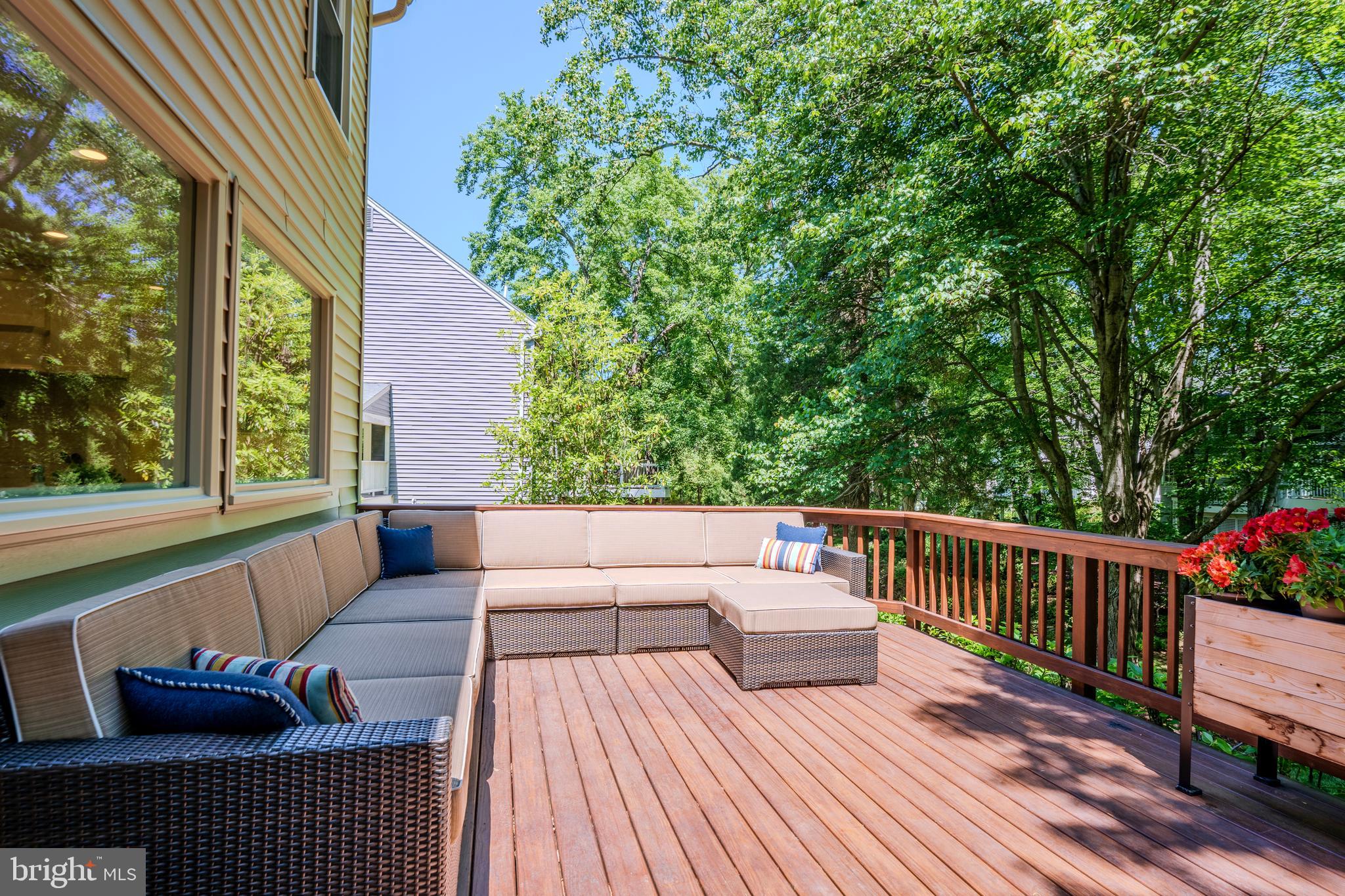 11910 Winstead Lane Reston, VA 20194 - Photo 47 of 80 Large Deck