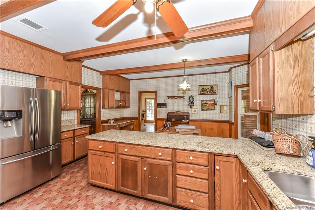 6925 Tree Hill Road Matthews, NC 28104 - Photo 11 of 25 Gallery Image 11