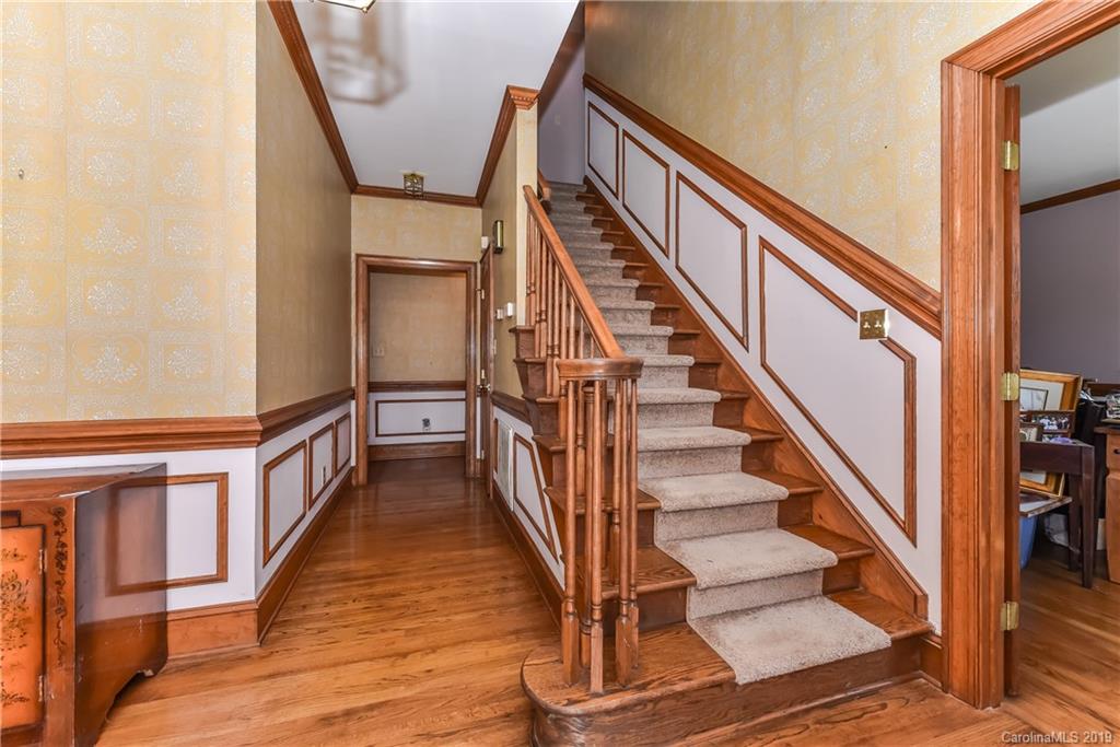 6925 Tree Hill Road Matthews, NC 28104 - Photo 3 of 25 Gallery Image 3