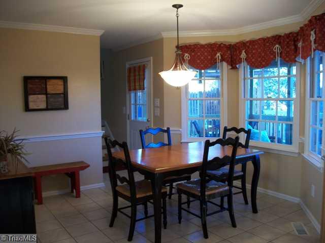 1640 Slane Road Clemmons, NC 27012 - Photo 5 of 16 Breakfast.