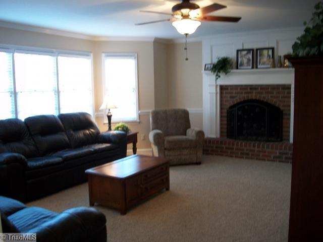 1640 Slane Road Clemmons, NC 27012 - Photo 7 of 16 Den/Family/Great Room.