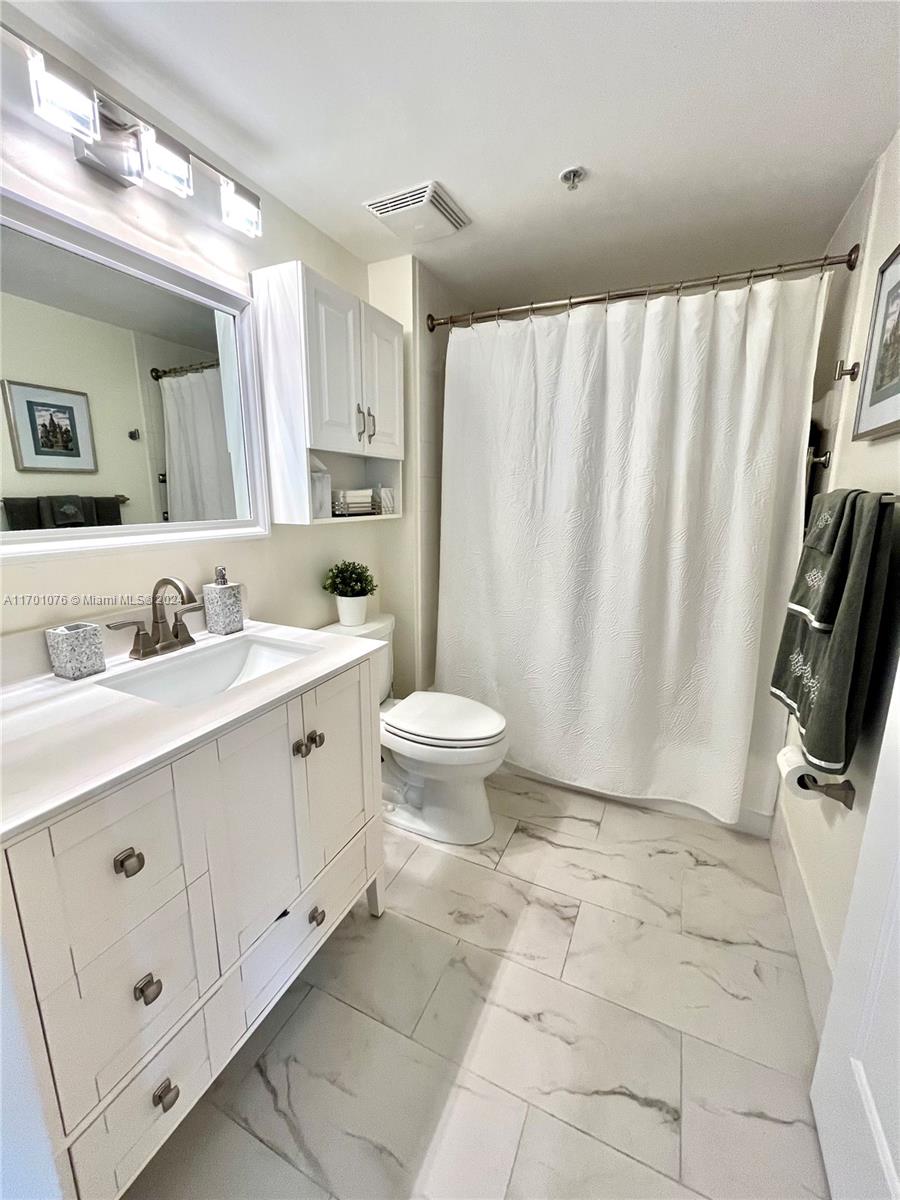 1627 Southwest 37th Avenue, Unit 907 Miami, FL 33145 - Photo 16 of 40