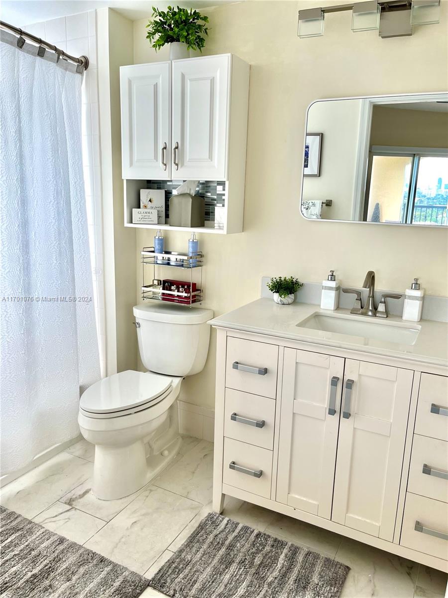 1627 Southwest 37th Avenue, Unit 907 Miami, FL 33145 - Photo 22 of 40