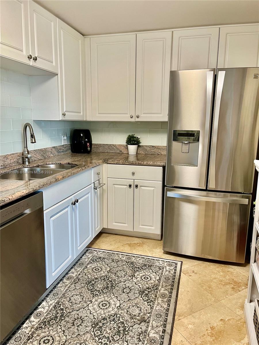 1627 Southwest 37th Avenue, Unit 907 Miami, FL 33145 - Photo 8 of 40