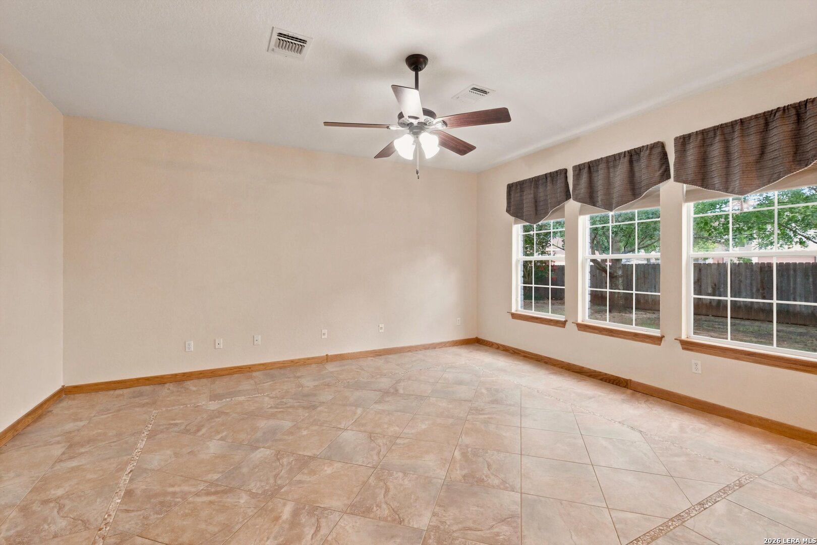 132 Springtree Bend Cibolo, TX 78108 - Photo 10 of 40