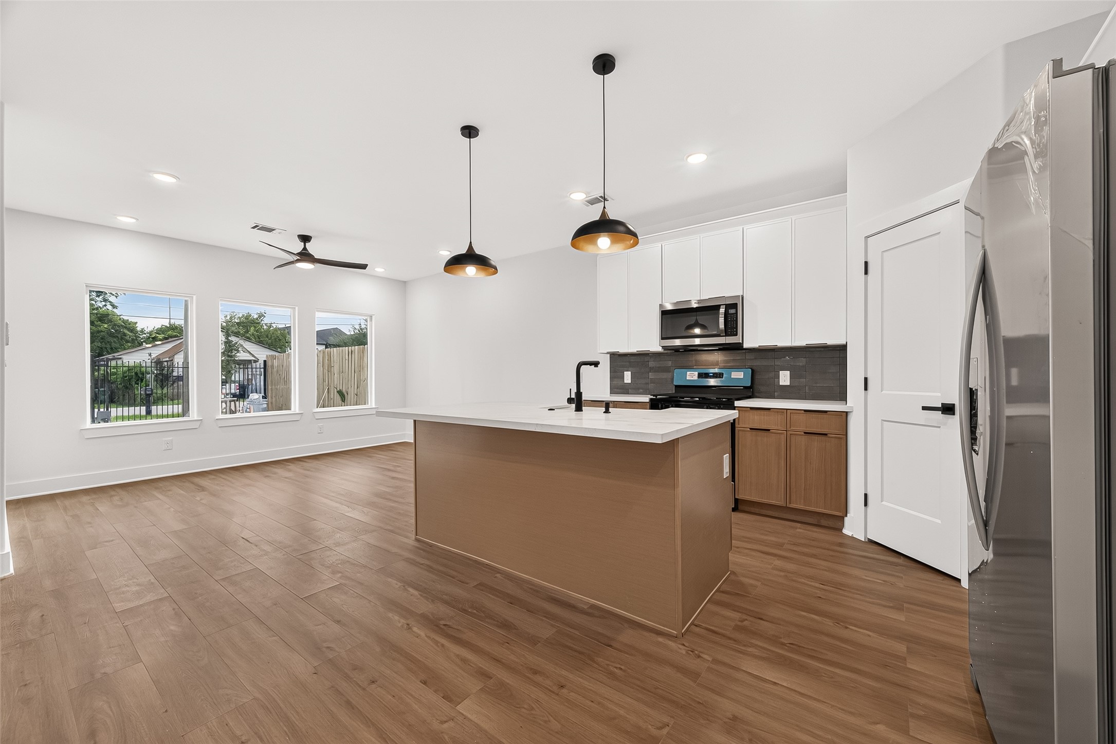3815 Lydia Street Houston, TX 77021 - Photo 4 of 44 Gallery Image 4