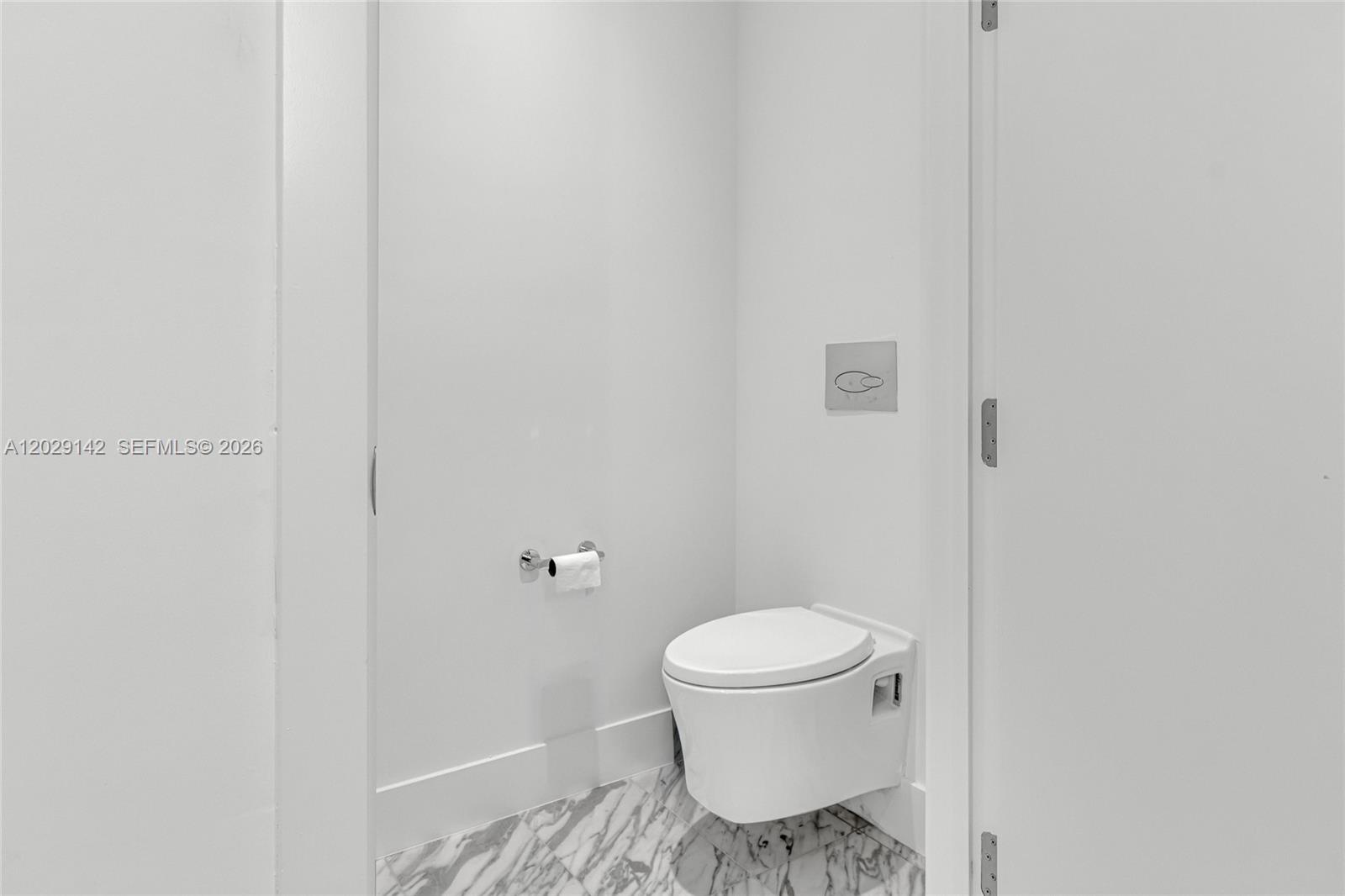 175 Southeast 25th Road, Unit 1103 Miami, FL 33129 - Photo 25 of 31