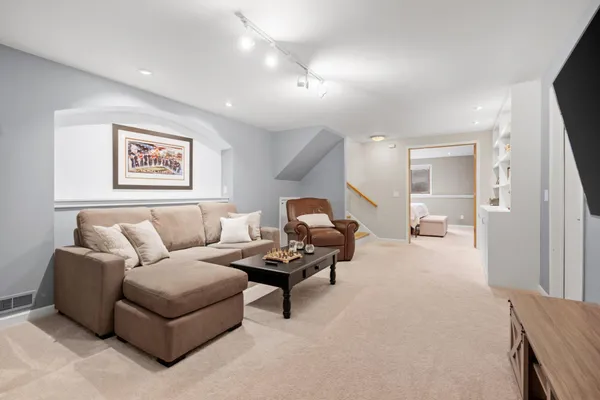 $475,000 | 13898 78th Avenue North, Maple Grove, MN 55311