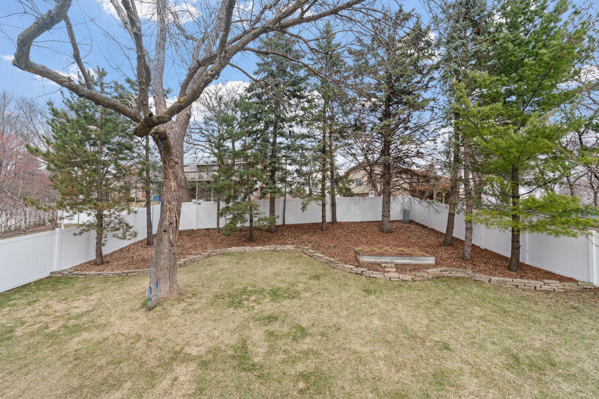 13898 78th Avenue North Maple Grove, MN 55311 - Photo 5 of 29