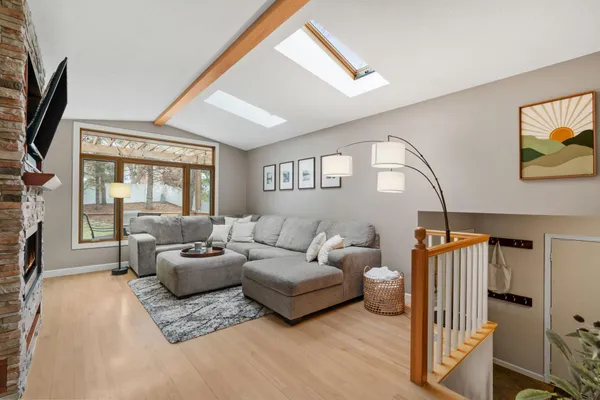 $475,000 | 13898 78th Avenue North, Maple Grove, MN 55311