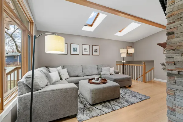 $475,000 | 13898 78th Avenue North, Maple Grove, MN 55311