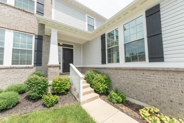 $2,800 | 7042 Pinnacle Drive, Columbus, IN 47201