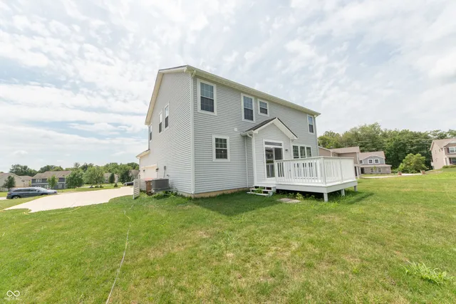 $2,800 | 7042 Pinnacle Drive, Columbus, IN 47201