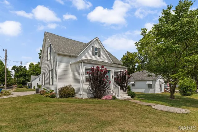 $155,000 | 115 West 4th Street, Sparta, IL 62286