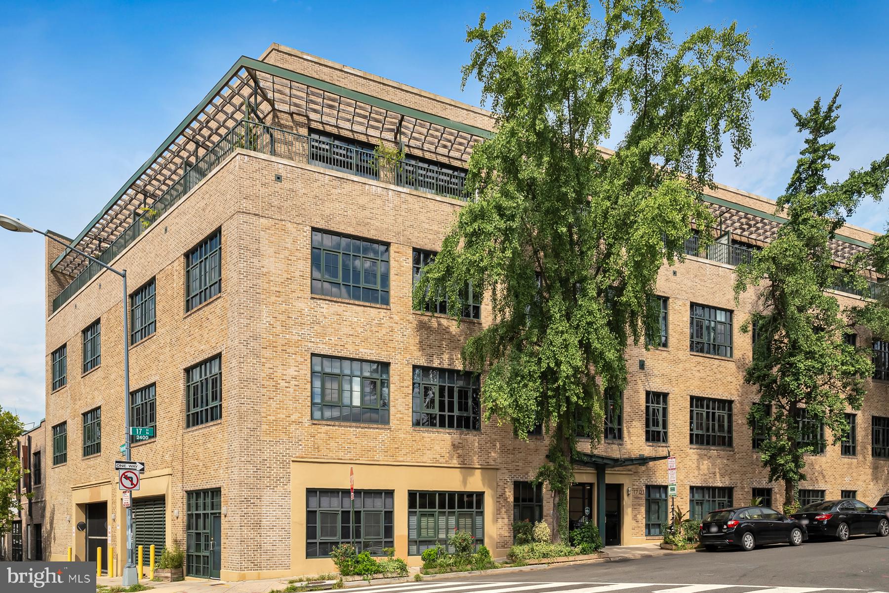 1701 Kalorama Road Northwest, Unit 407 Washington, DC 20009 - Photo 2 of 29