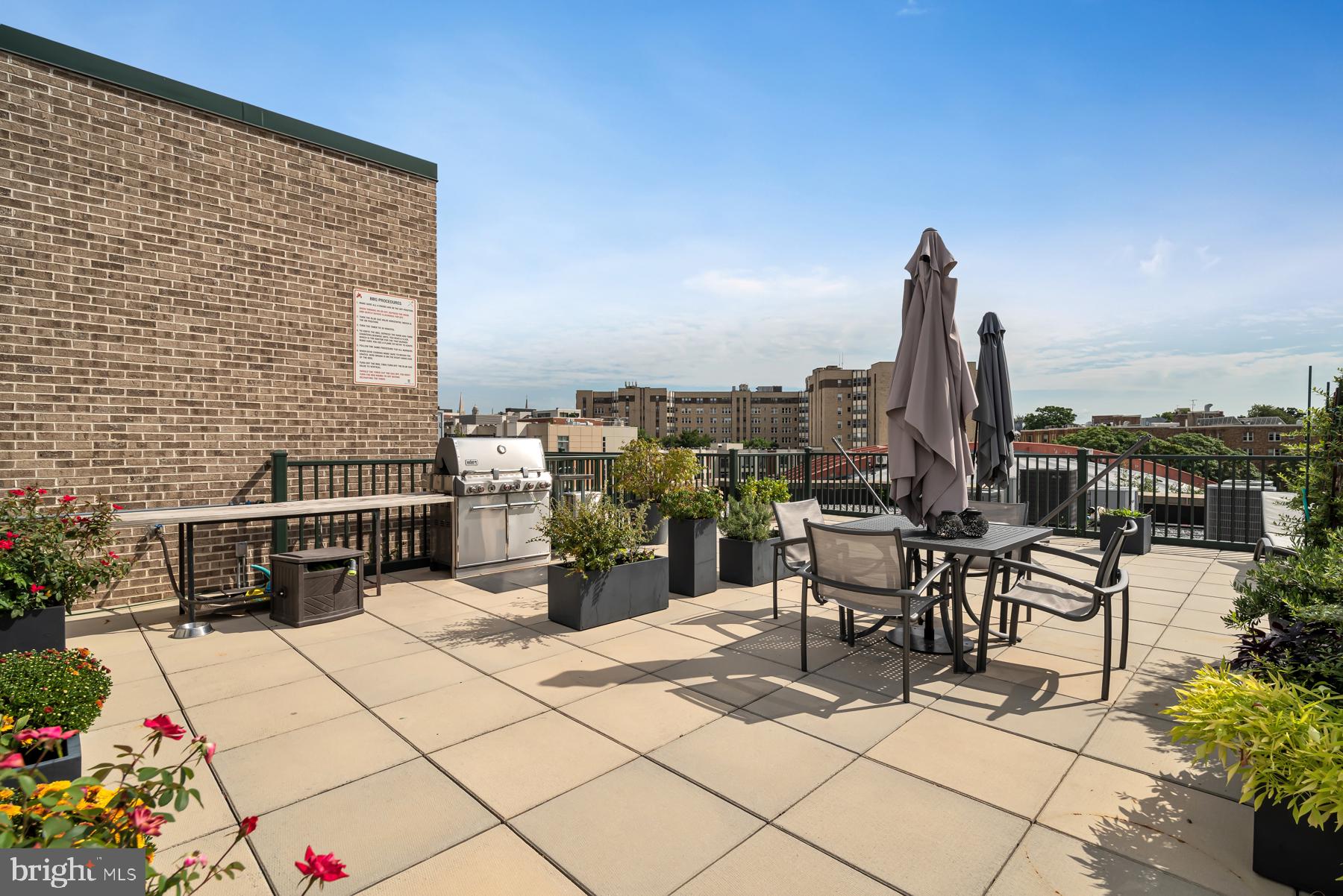 1701 Kalorama Road Northwest, Unit 407 Washington, DC 20009 - Photo 28 of 29